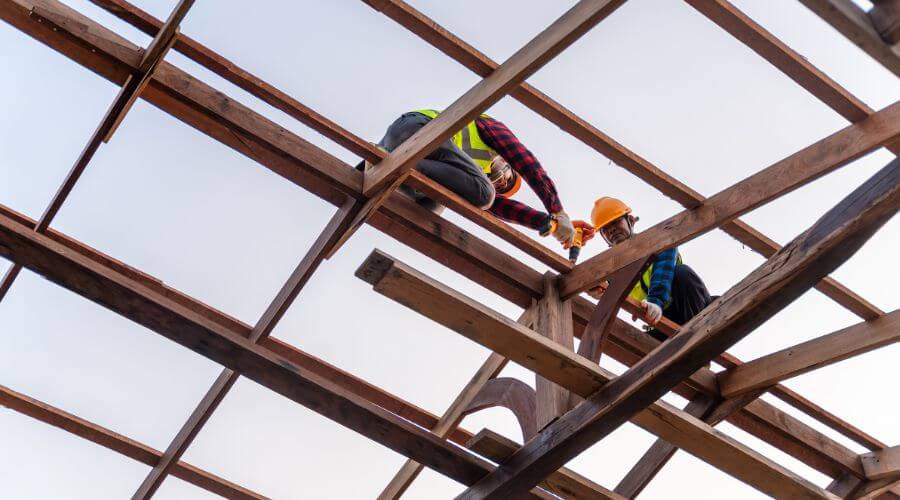 Professional gutter cleaning services in Camptonville, CA